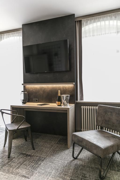 Alexxanders Hotel & Boardinghouse, Restaurant ケムニッツ エクステリア 写真